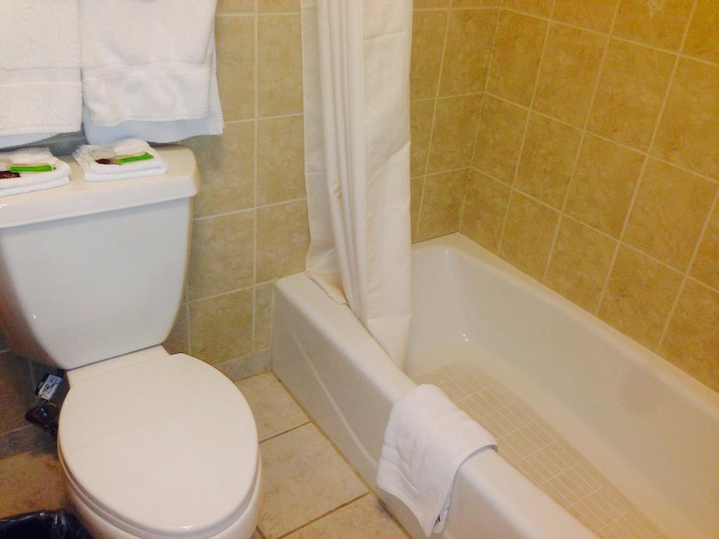 Westmorland Desert Inn חדר תמונה