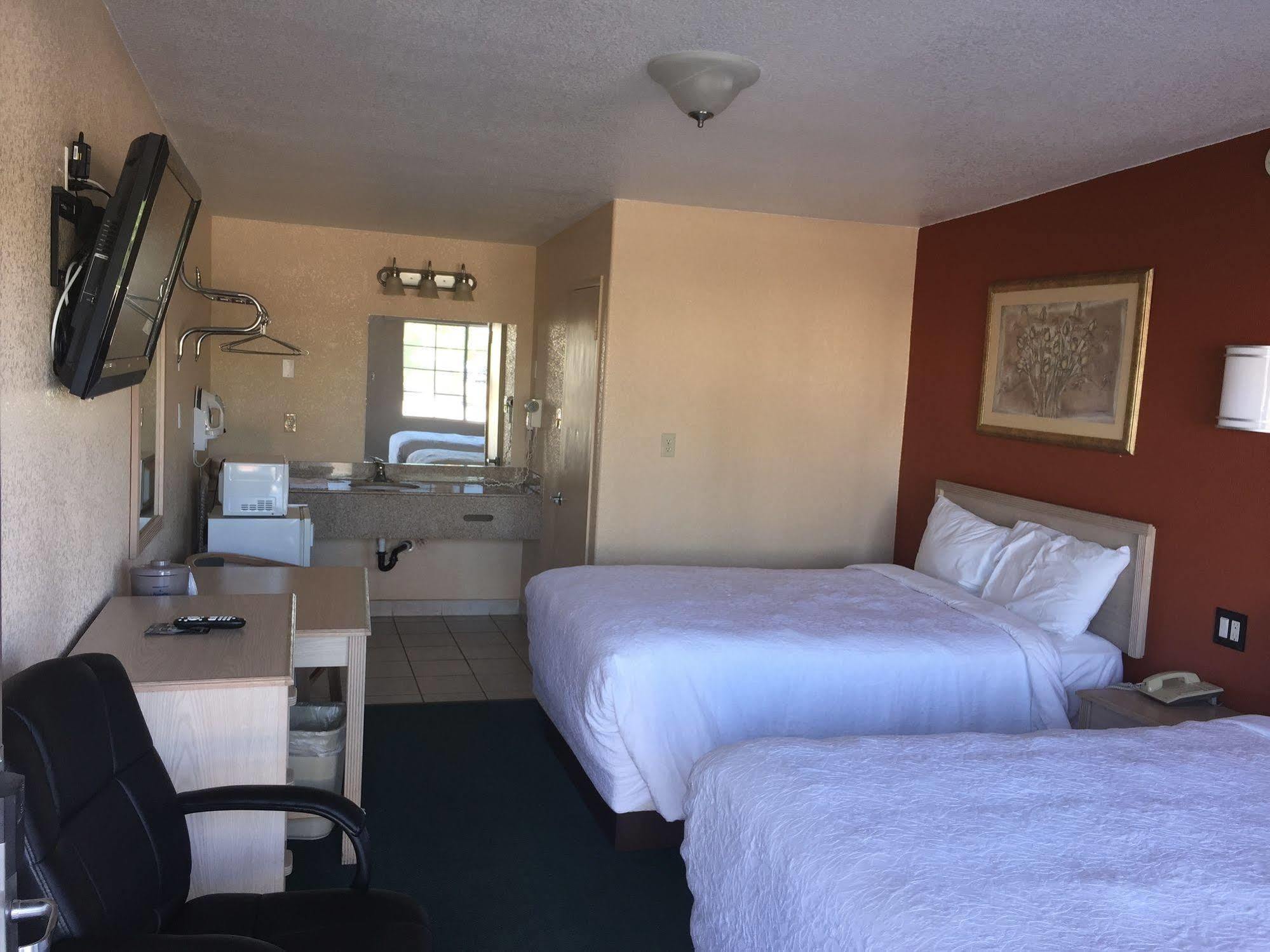 Westmorland Desert Inn מראה חיצוני תמונה